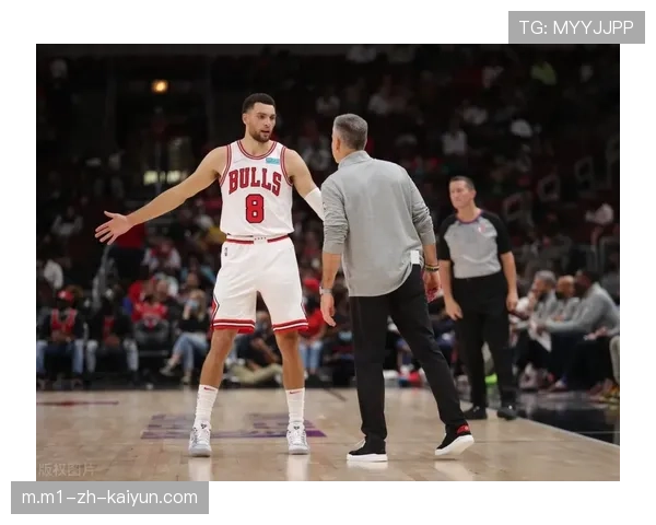 波尔津吉斯场均2.0次失误 适应勇士动态进攻体系需时日 波尔津吉斯场均2.0次失误 适应勇士动态进攻体系需时日